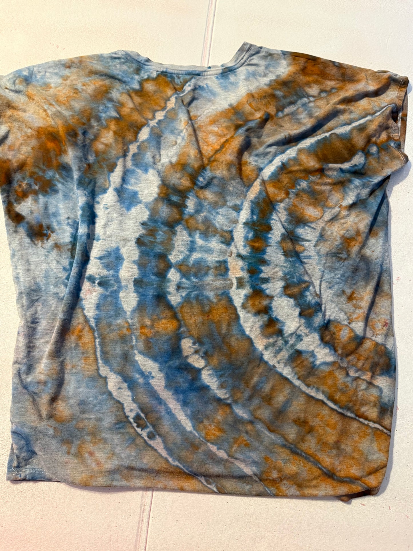 Hand dyed cosmic Ripple tee- blue gray