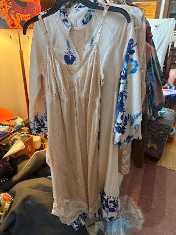 Vintage Silk embroidered Robe