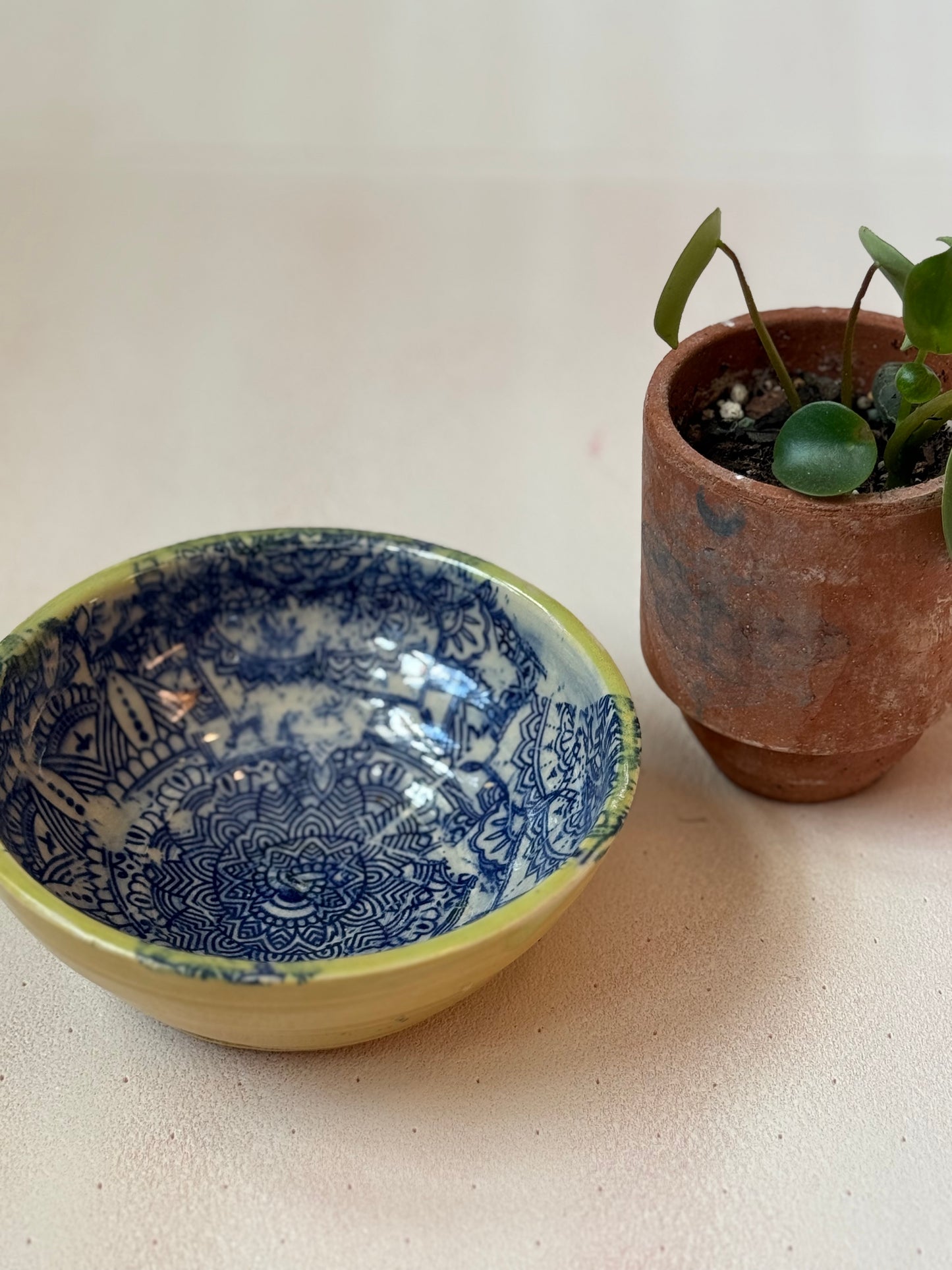 Ceramic cereal bowl
