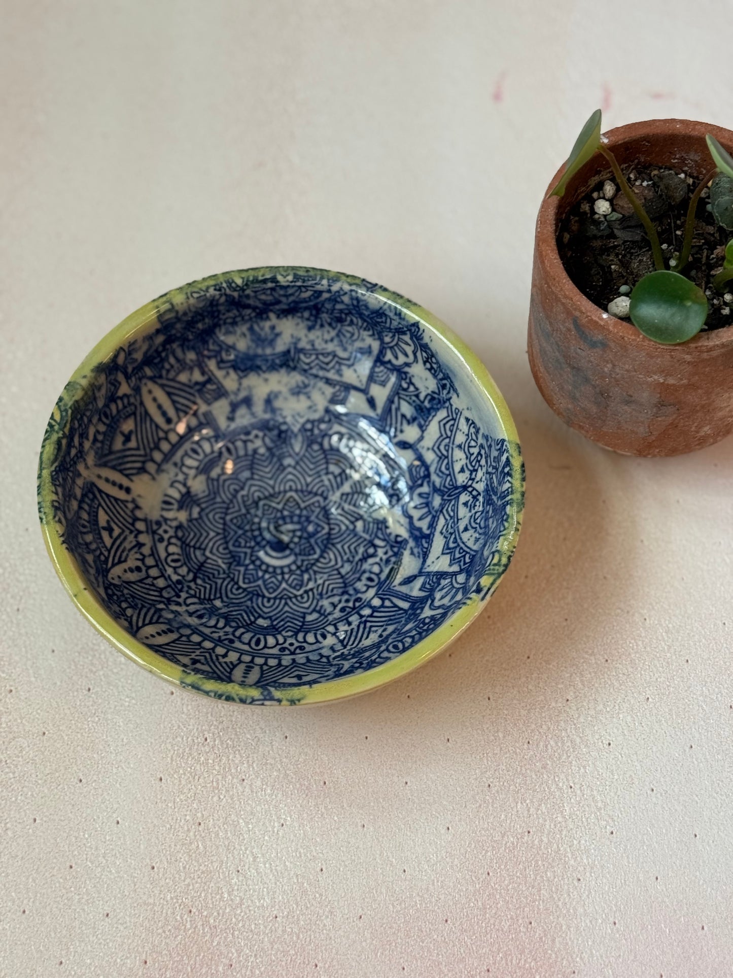 Ceramic cereal bowl